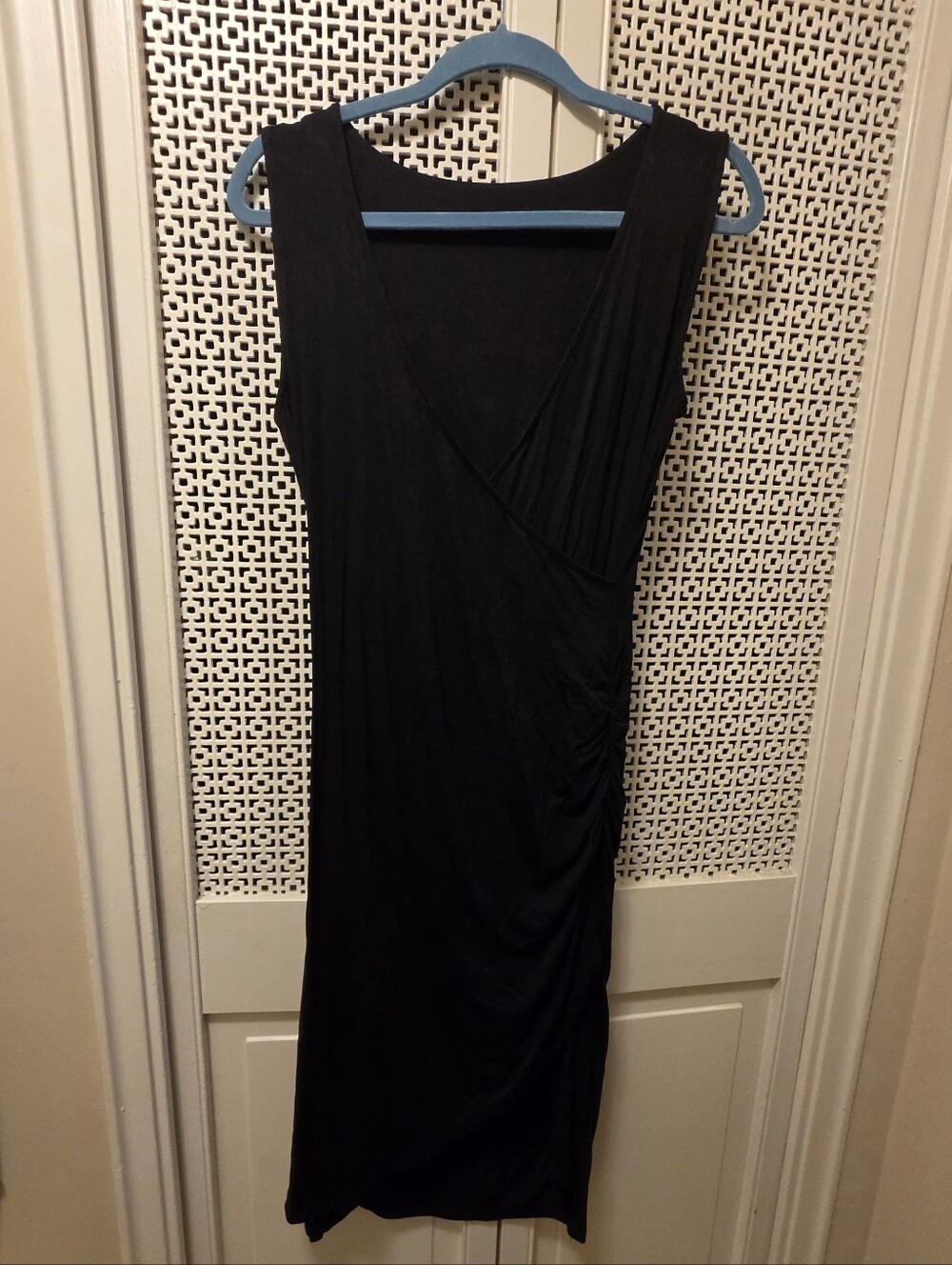 Reitmans Black Sleeveless Midi Wrap Dress